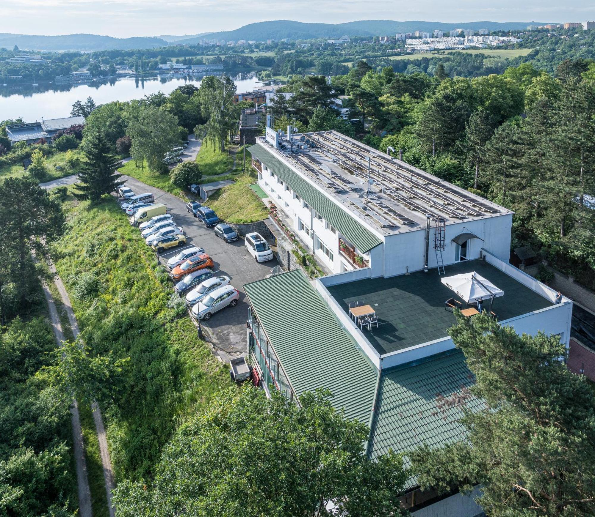 Hotel Penzion Kozí Horka u Brněnské přehrady Brno Exterior foto